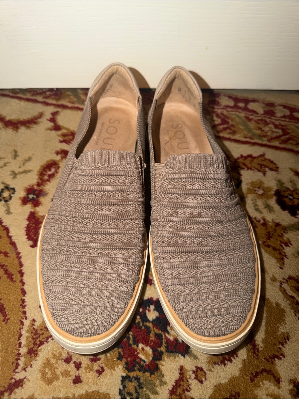 Soul naturalizer Slip-On Knit Loafers in Taupe Beige